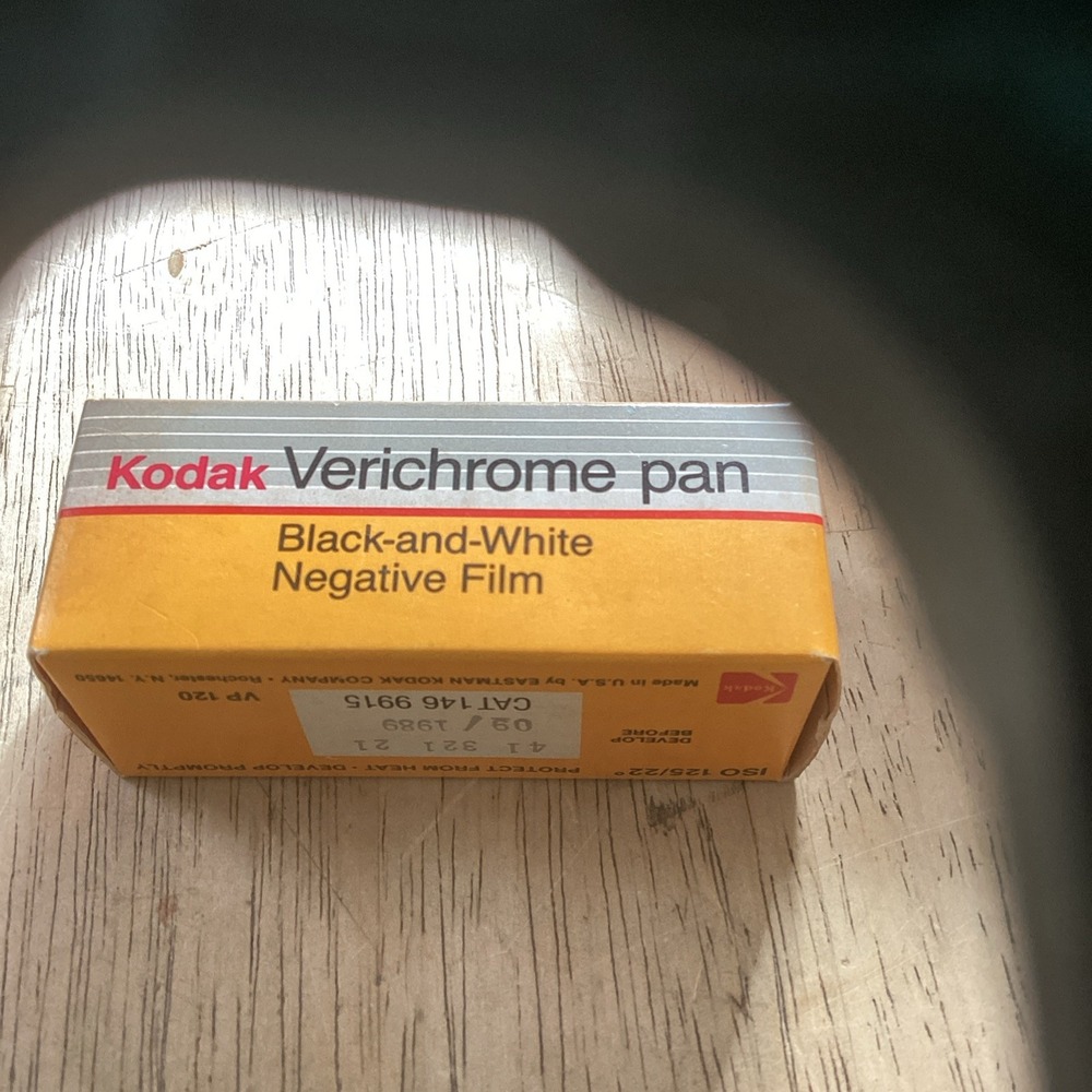 KODAK Verichrome Pan VP 120 Black & White Negative Film Expired 9/ 89 Sealed